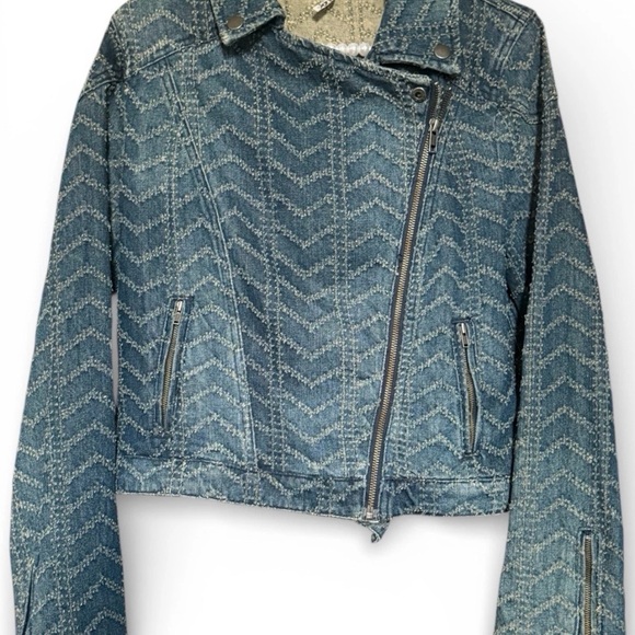 Free People Denim Moto Jacket Chevron Textured Blue Zip Up Cropped - Picture 3 of 7